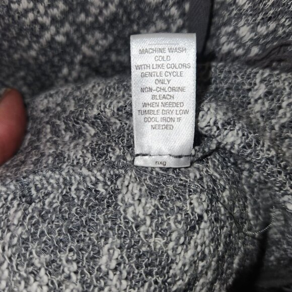 Cato Womens Gray Hooded Fringe Hem Sweater Size 18/20W Cotton & Polyester Blend - Picture 7 of 7